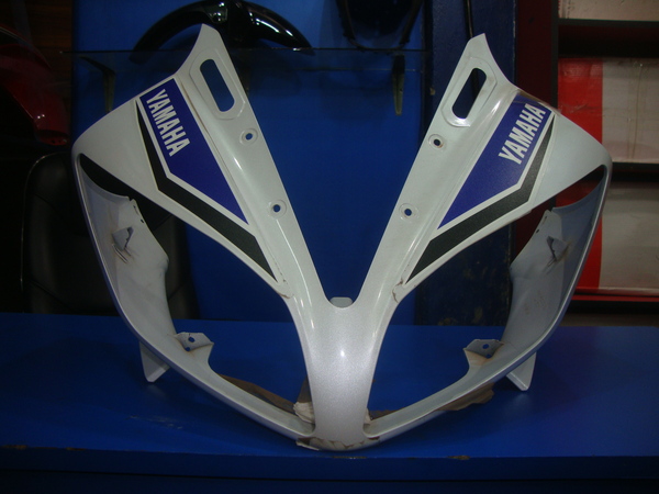 R15 V2 HEADLIGHT FEARING COLOUR AVAILABLE