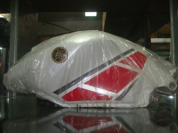 YAMAHA GLADIATOR TANKI COLOUR AVAILABLE
