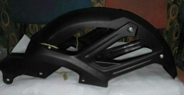 FZ-S V2 tyre guard