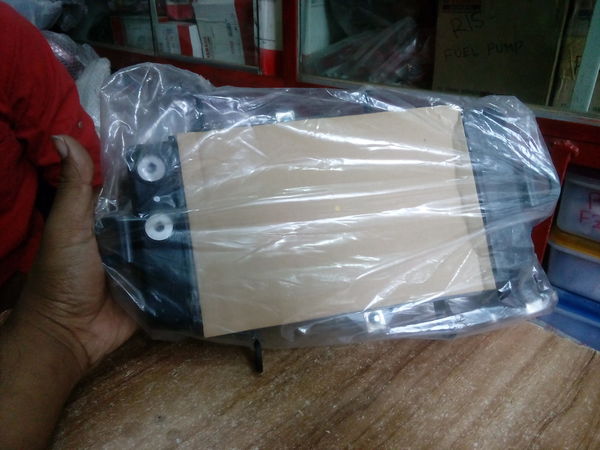 R15 V2 RADIATOR FAN