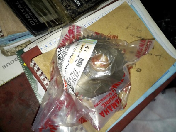 R15 V2 MAGNET PRENIUM