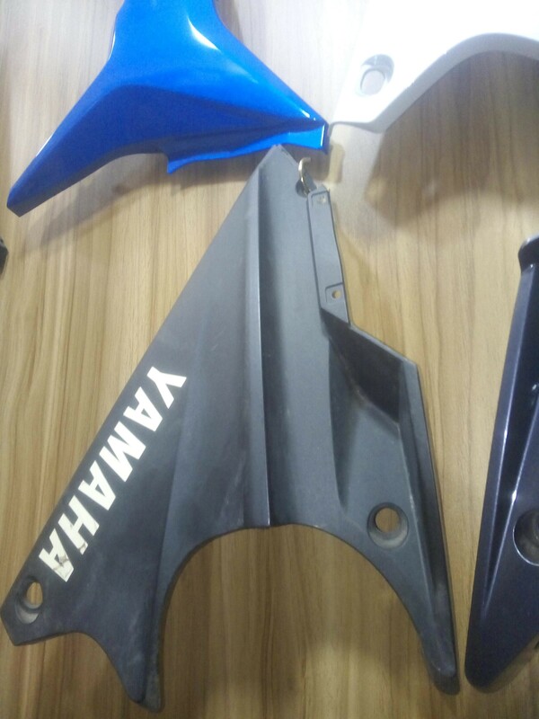 R15 V2 ENGINE GUARD BLACK COLOUR