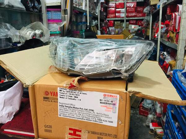 R15 v3 Headlight