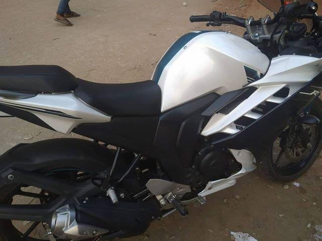 Yamaha R15 v2 Body kit setup for Fzs Fi