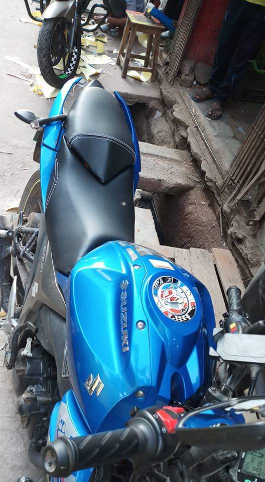 GIXXER 2 PART SEAT COVER modification full black