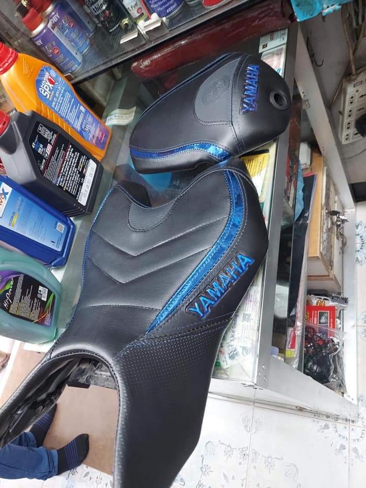 R15V2 seat cover modification