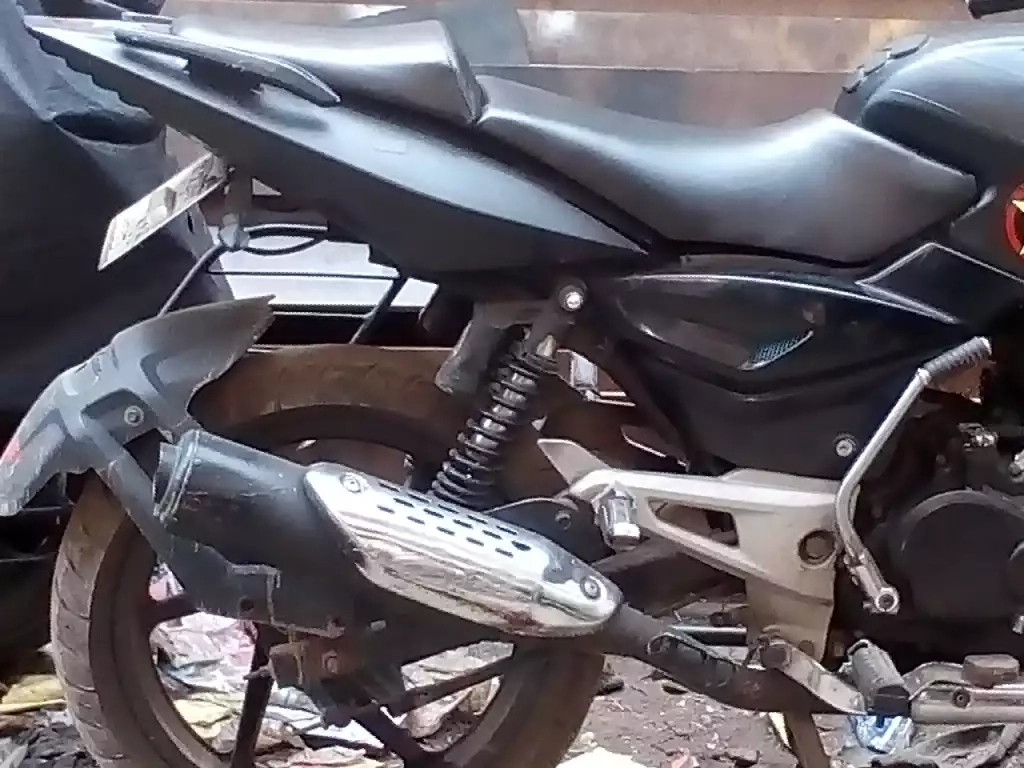 PULSAR bike seat cover modification