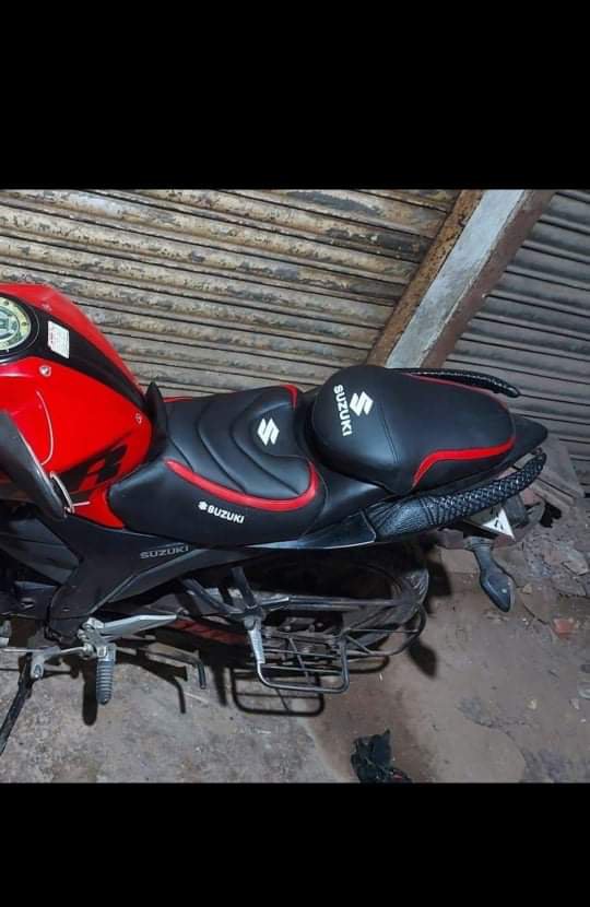 gixxer seat