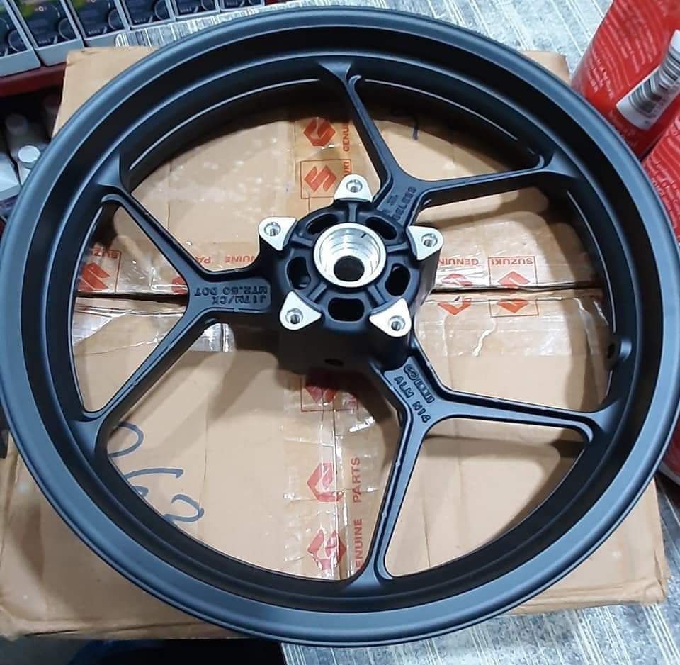 Gixxer fi Alloy Rim original