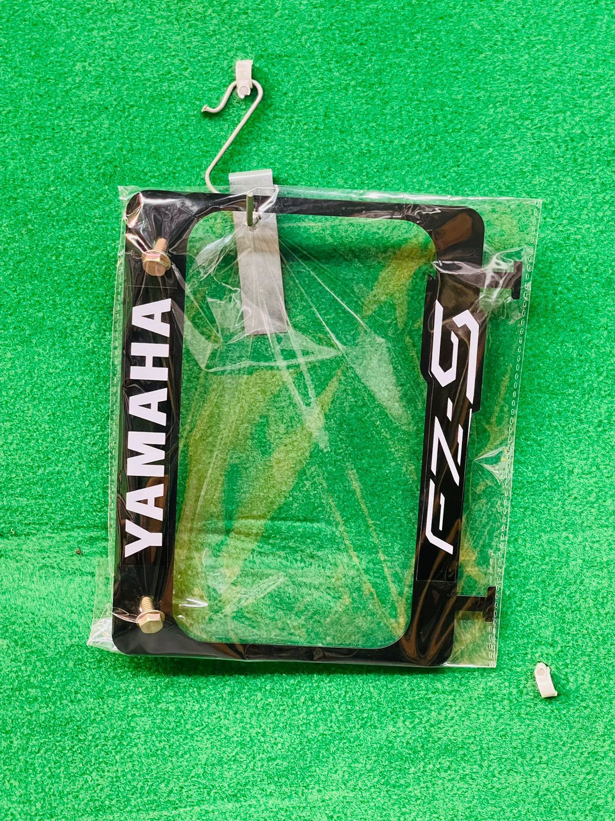 Fz-e back number plate clam