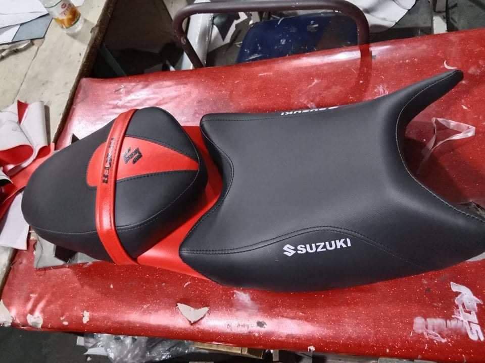 Suzuki gixxer double part seat cover modification