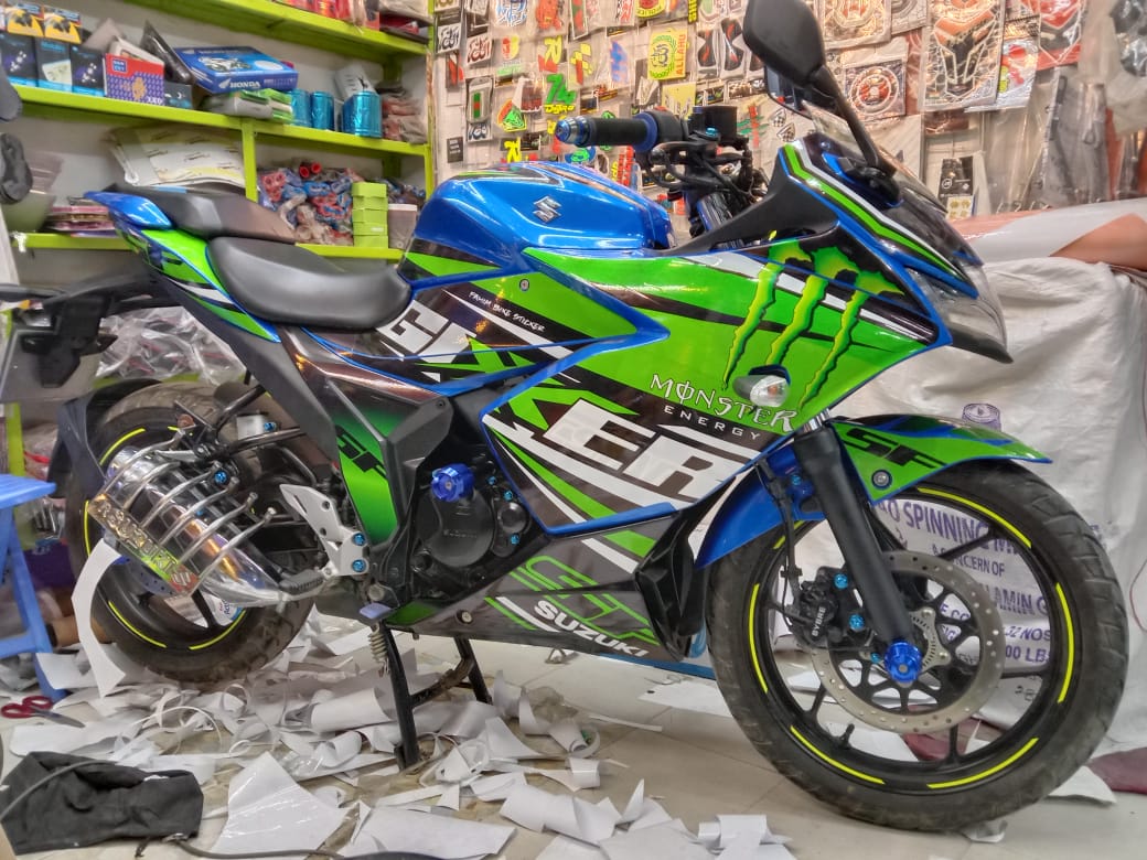 Gixxer Sf Fi Red Bike full graphics sticker