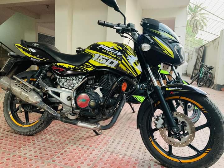 Pulsar Full Graphic Dical Sticker
