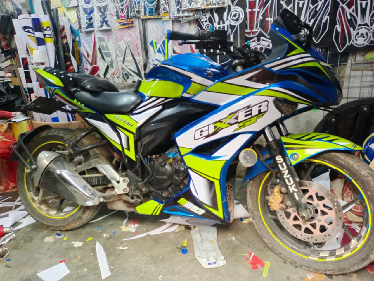 Gixxer SF old blue bike decal sticker