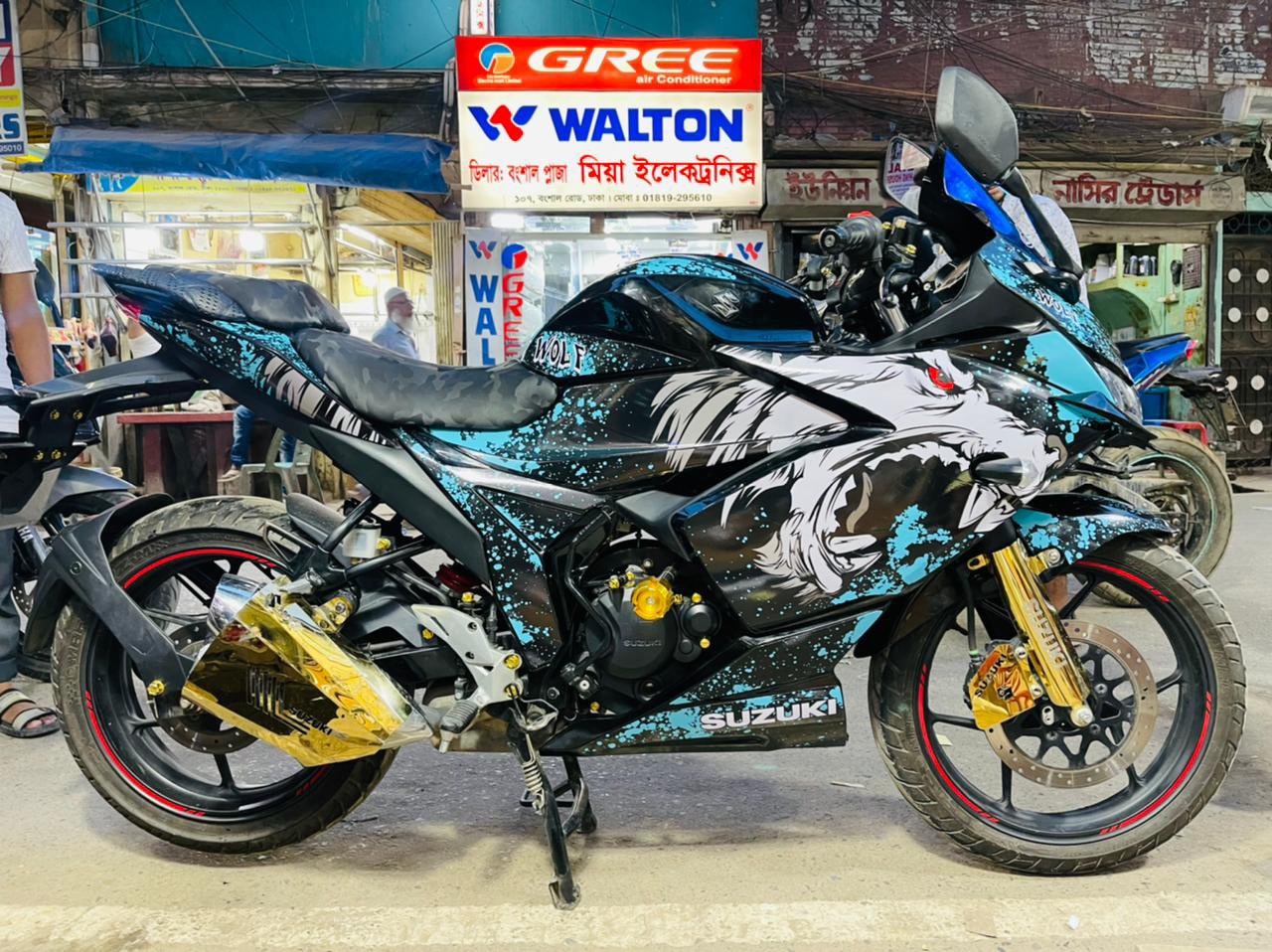 Suzuki gixxer sf fi wolf model black decals sticker set