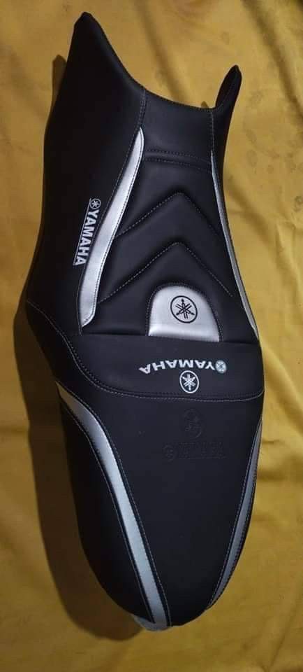Yamaha Fzs v3  seat cover modification