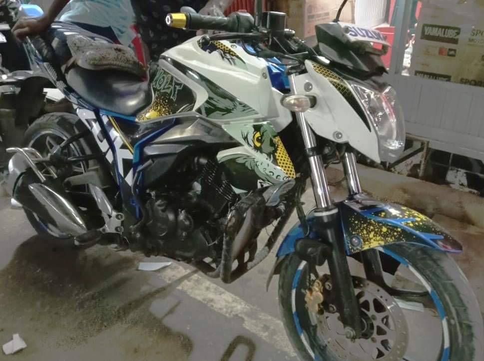 Gixxer Dical Graphics sticker