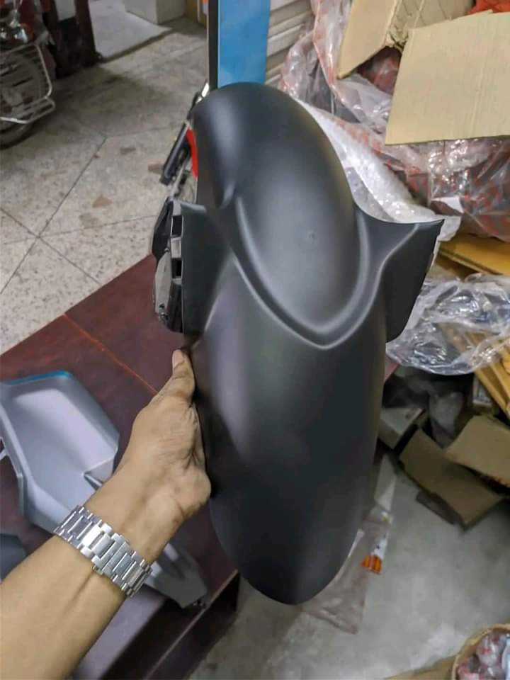 Yamaha Fzsv3 Matt black mud guard