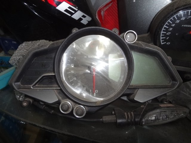 Bajaj Pulsar As 150 meter setup
