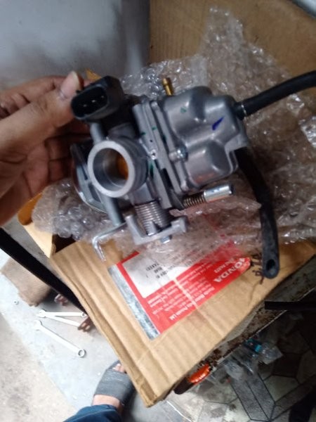 Honda Livo 110 carborator