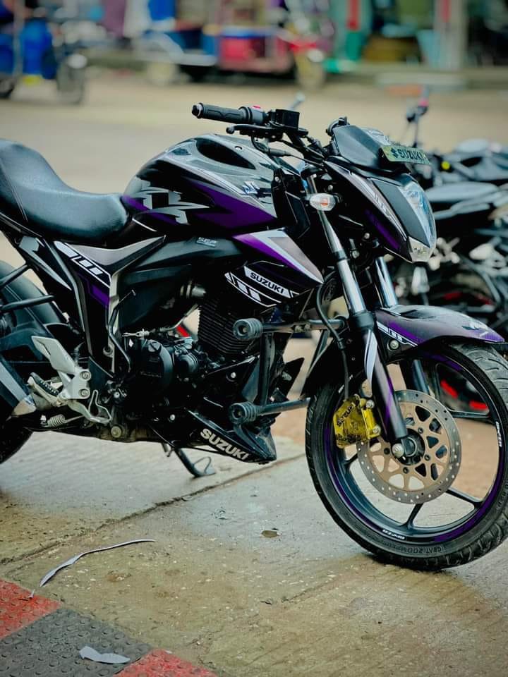 gixxer monotone black edition premium decals sticker set