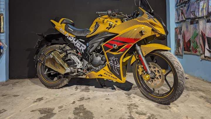 gixxer sf yellow colour decals sticker