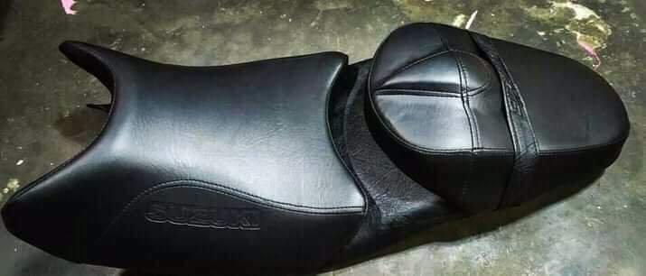 Gixxer modified seat cover black cover